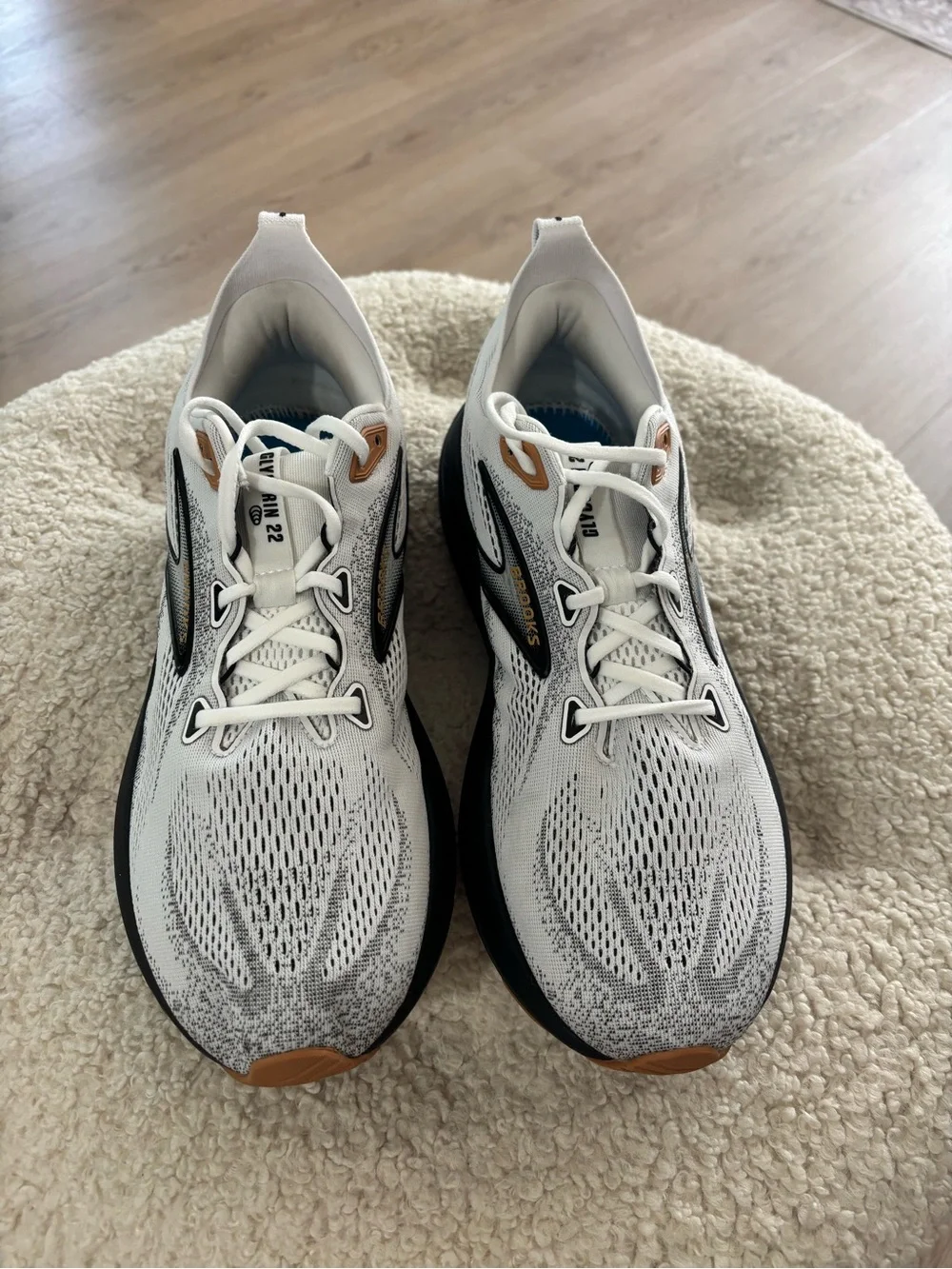 Brooks Glycerin 22 Mens 11.5 M  White Grey Black Road Running Sneakers Shoe nice